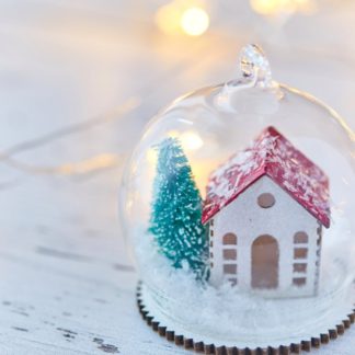 Woodland Cottage Snow Globe